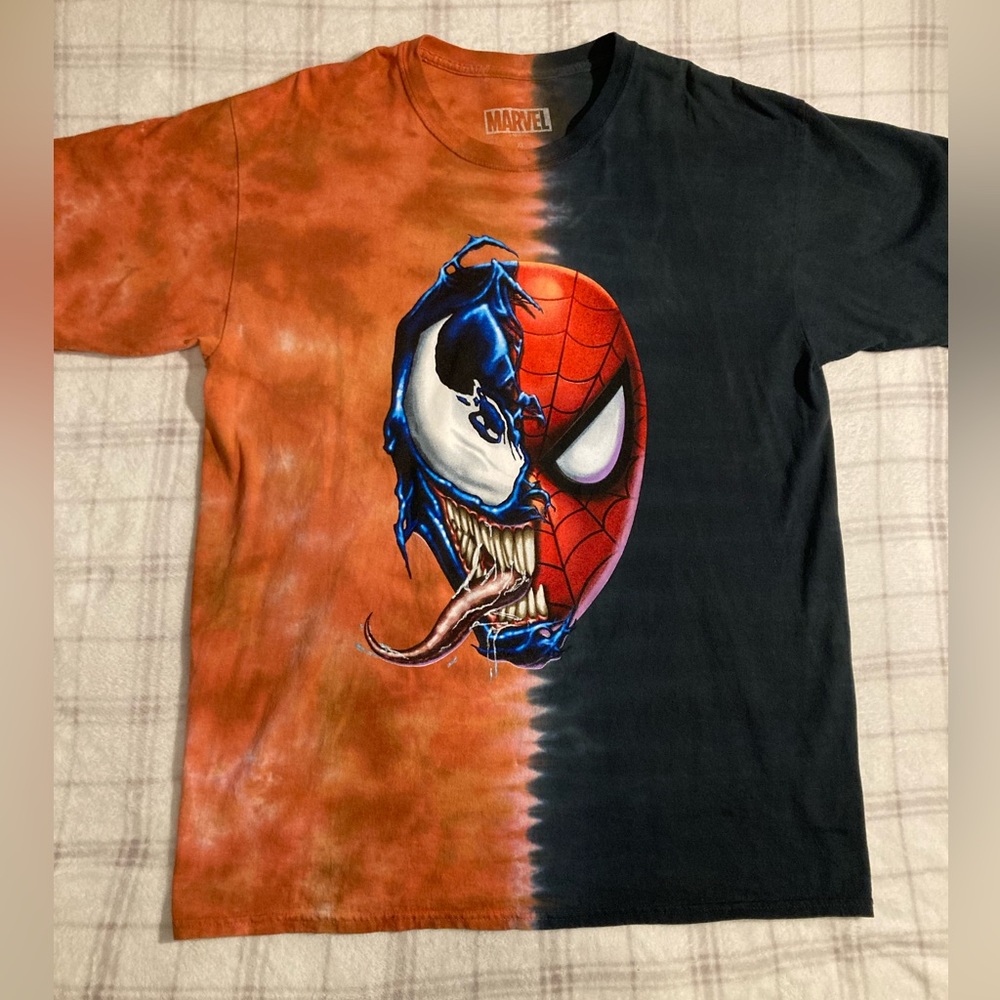 MARVEL two toned spider-man t-shirt